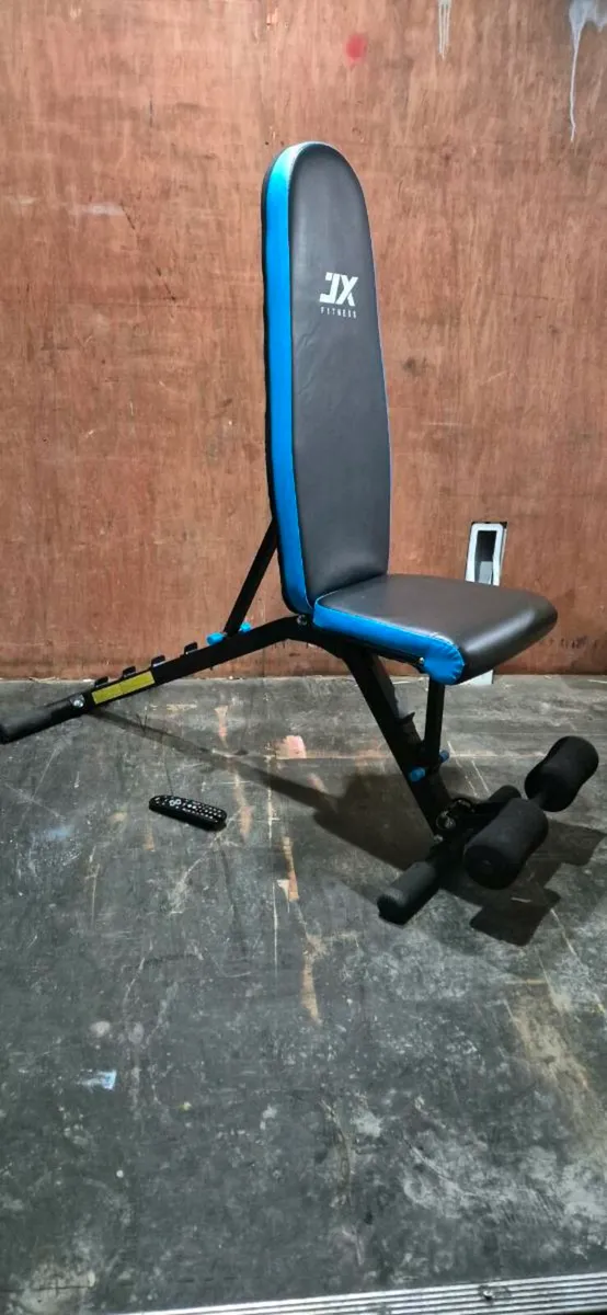 Large fully adjustable dumbbell weight bench - Image 4