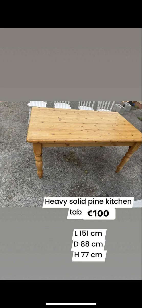 Pine kitchen table €100