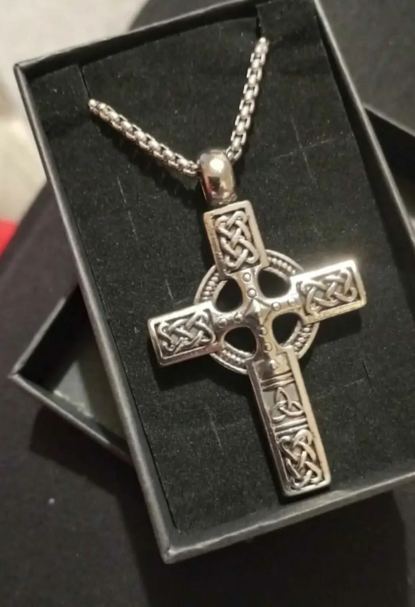 Silver Celtic Cross Pendant - Image 2