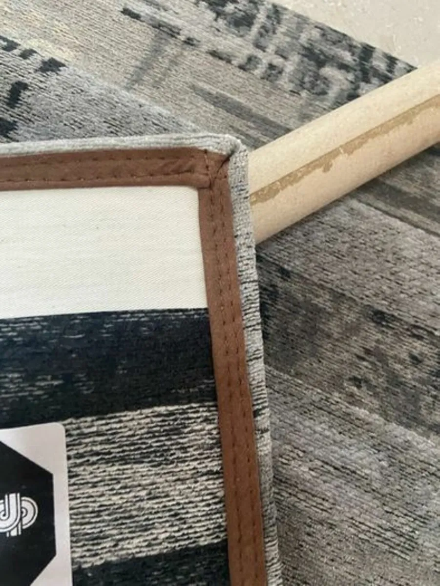 Louis De Poortere small rug 60x90 Brand New - Image 3