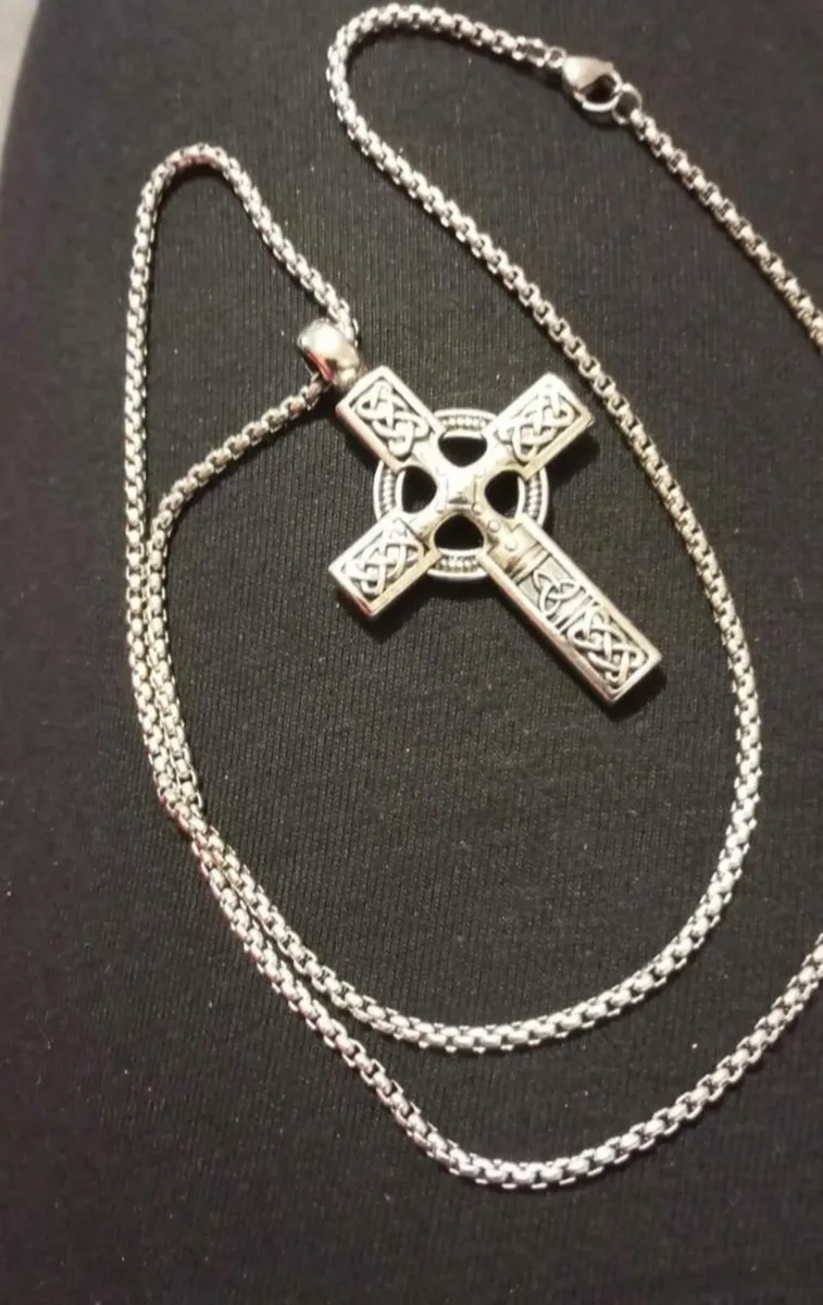 Silver Celtic Cross Pendant - Image 3