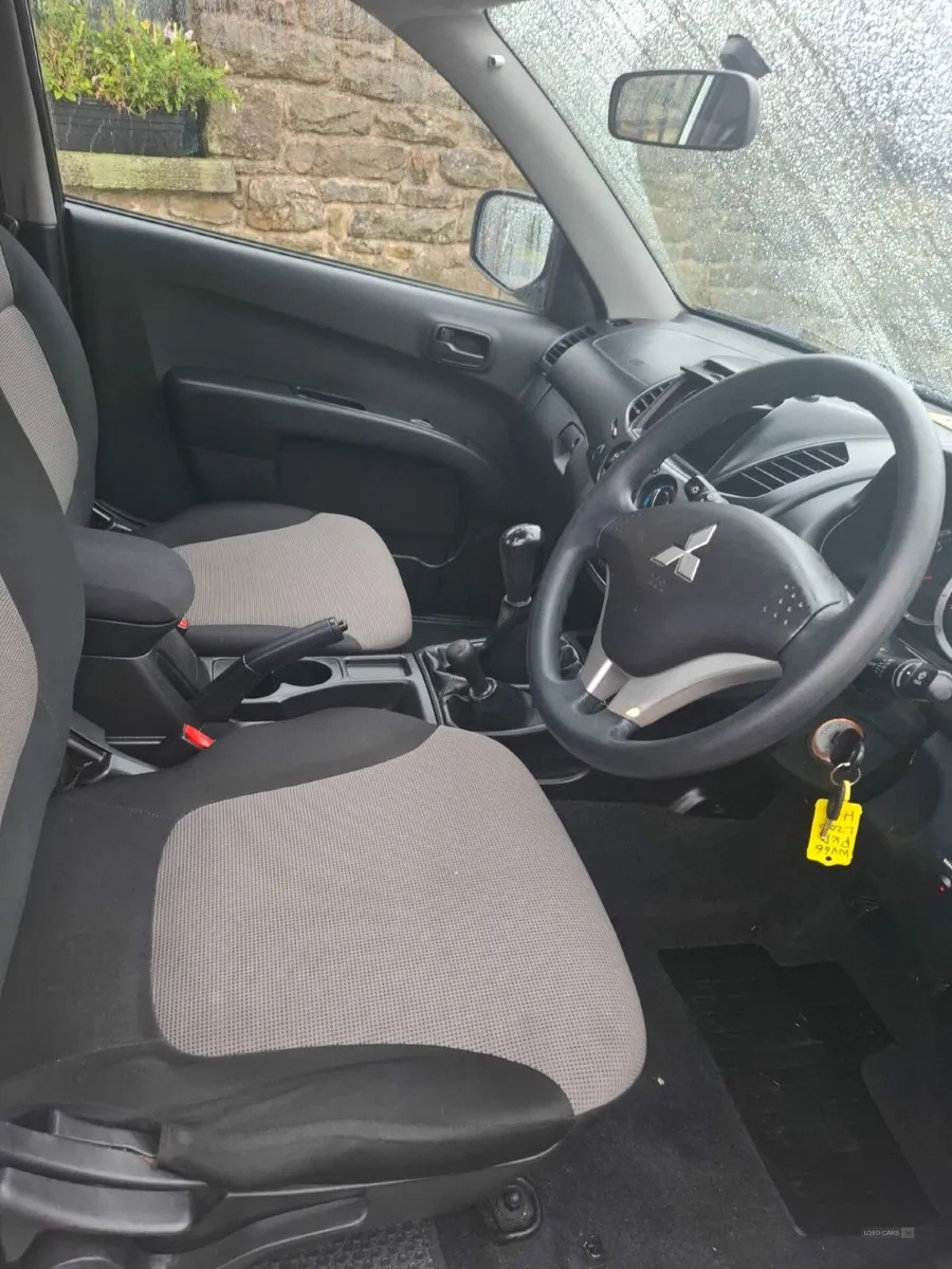 Mitsubishi L200 2017 - Image 2