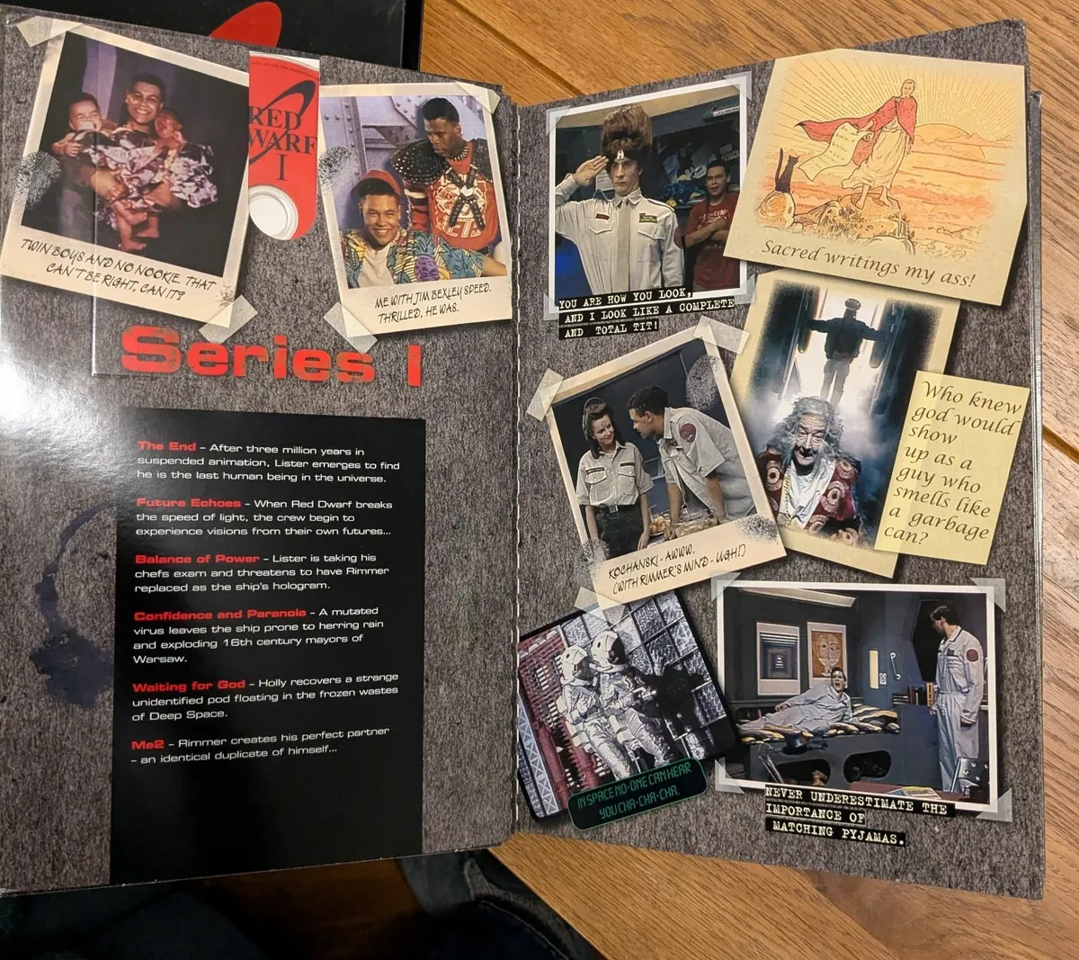 Red Dwarf DVD set - Image 2