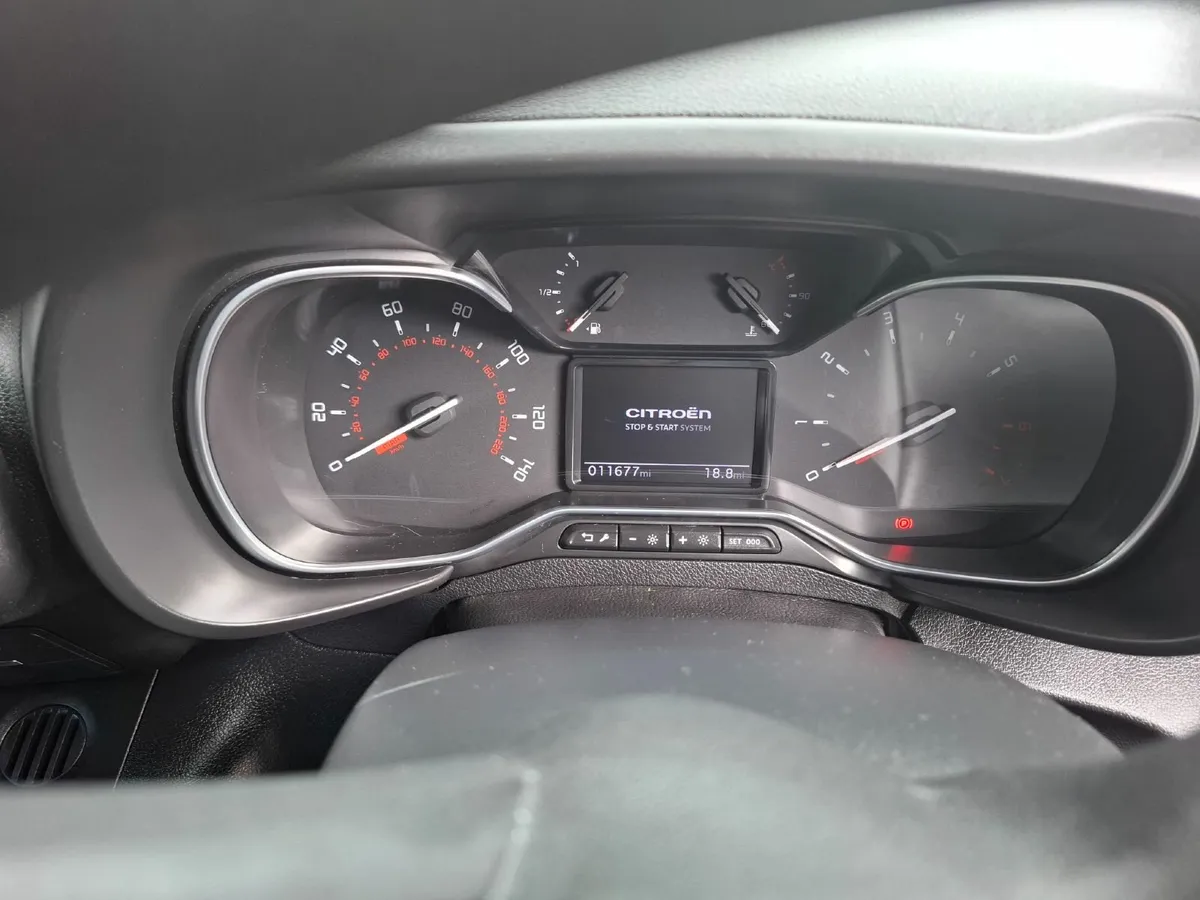 Citroen Berlingo 2023 - Image 2