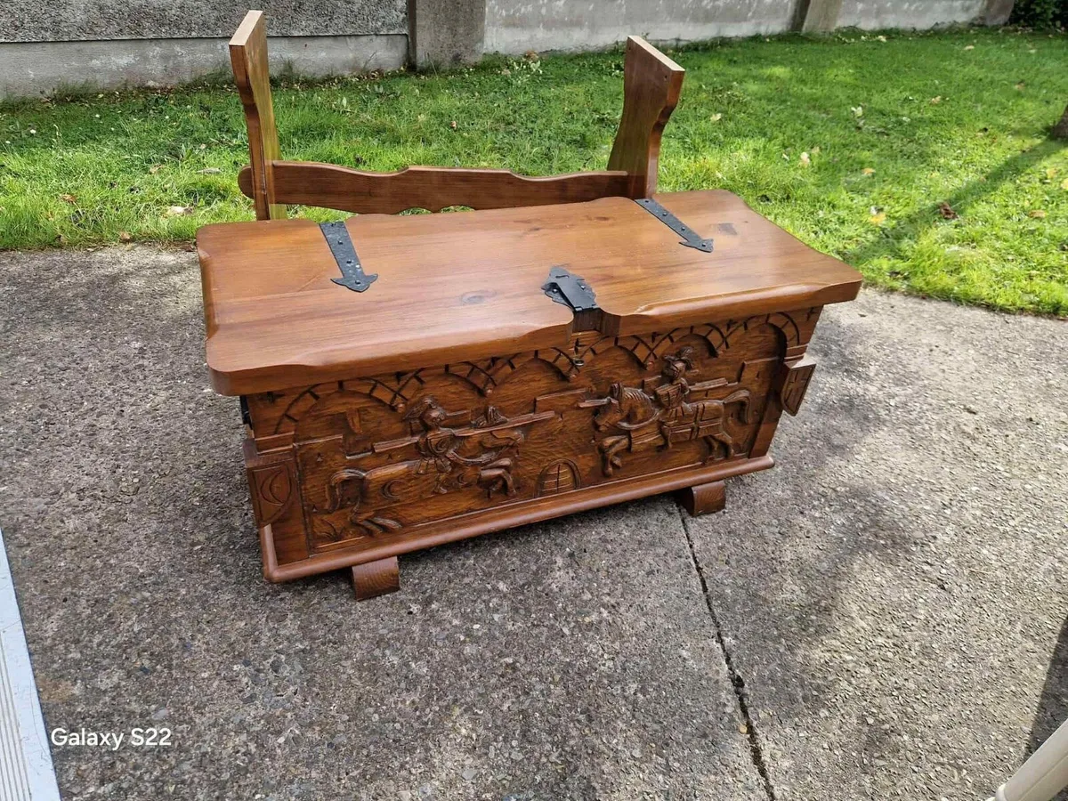 Antique blanket box - Image 1