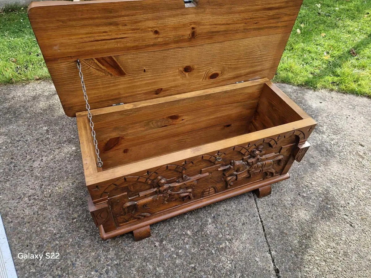 Antique blanket box - Image 2
