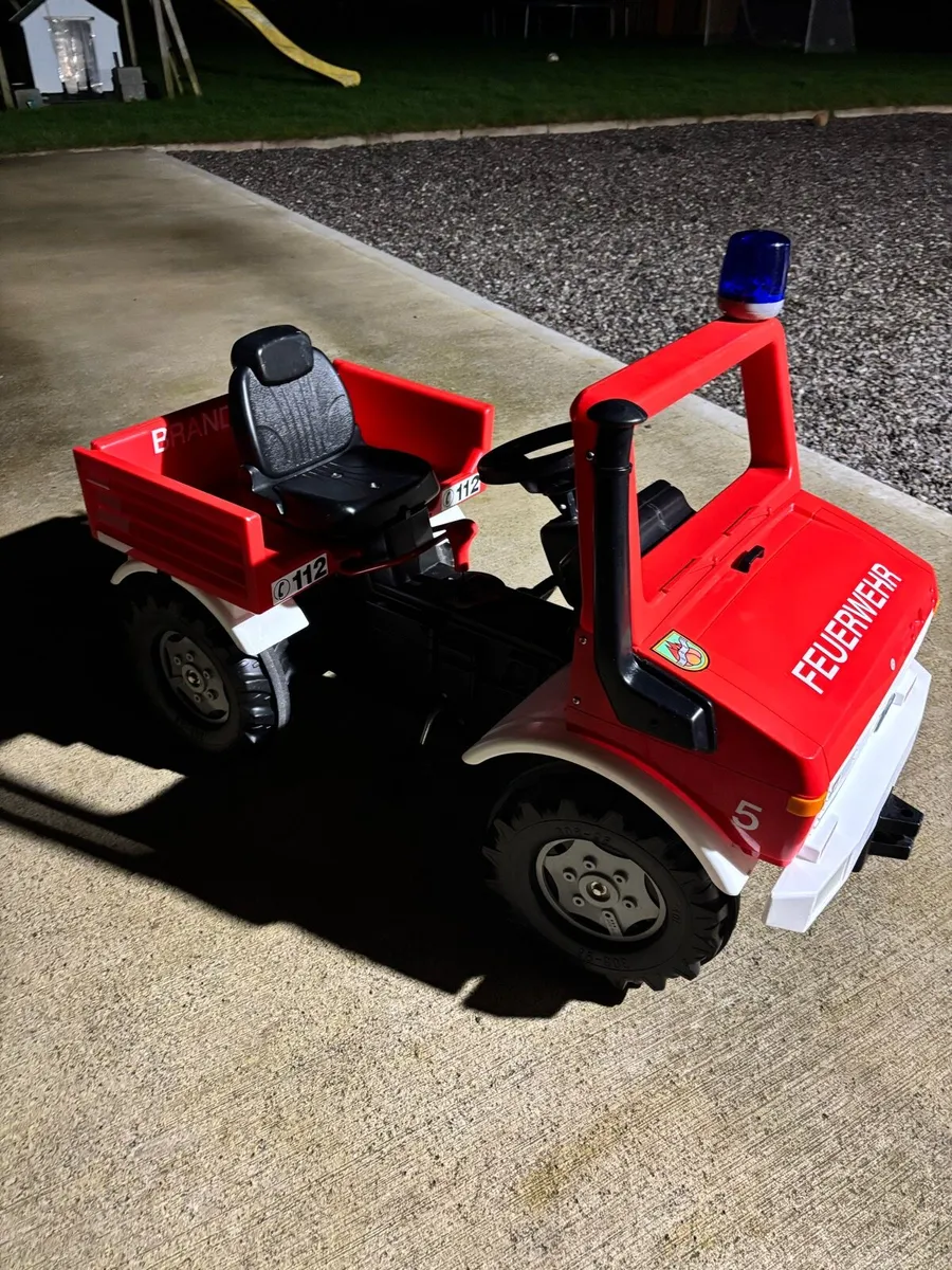 Fire engine ride on Rolly Unimog with gears - Image 3