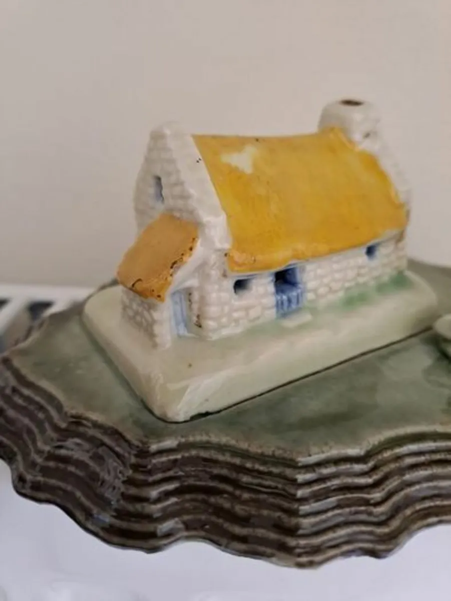 Vintage Shamrock Pottery leprechaun and cottage - Image 4