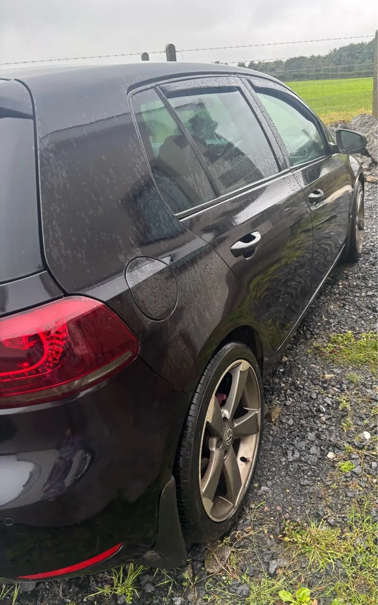 Volkswagen Golf 2.0 TDI GT 140PS 5DR, 2009 - Image 3