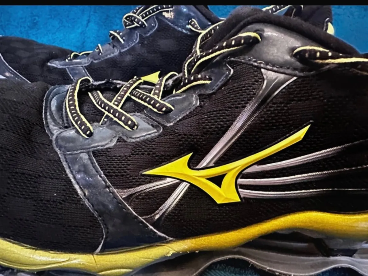 Mizuno Wave Prophecy 2 runners - Image 3