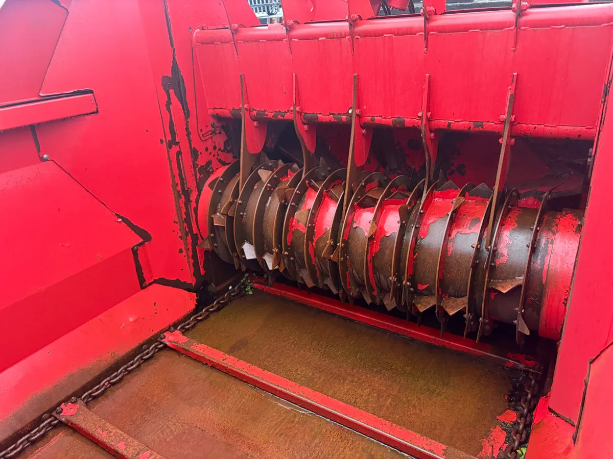 Teagle 8080 Silage Feeder & Straw Blower - Image 3
