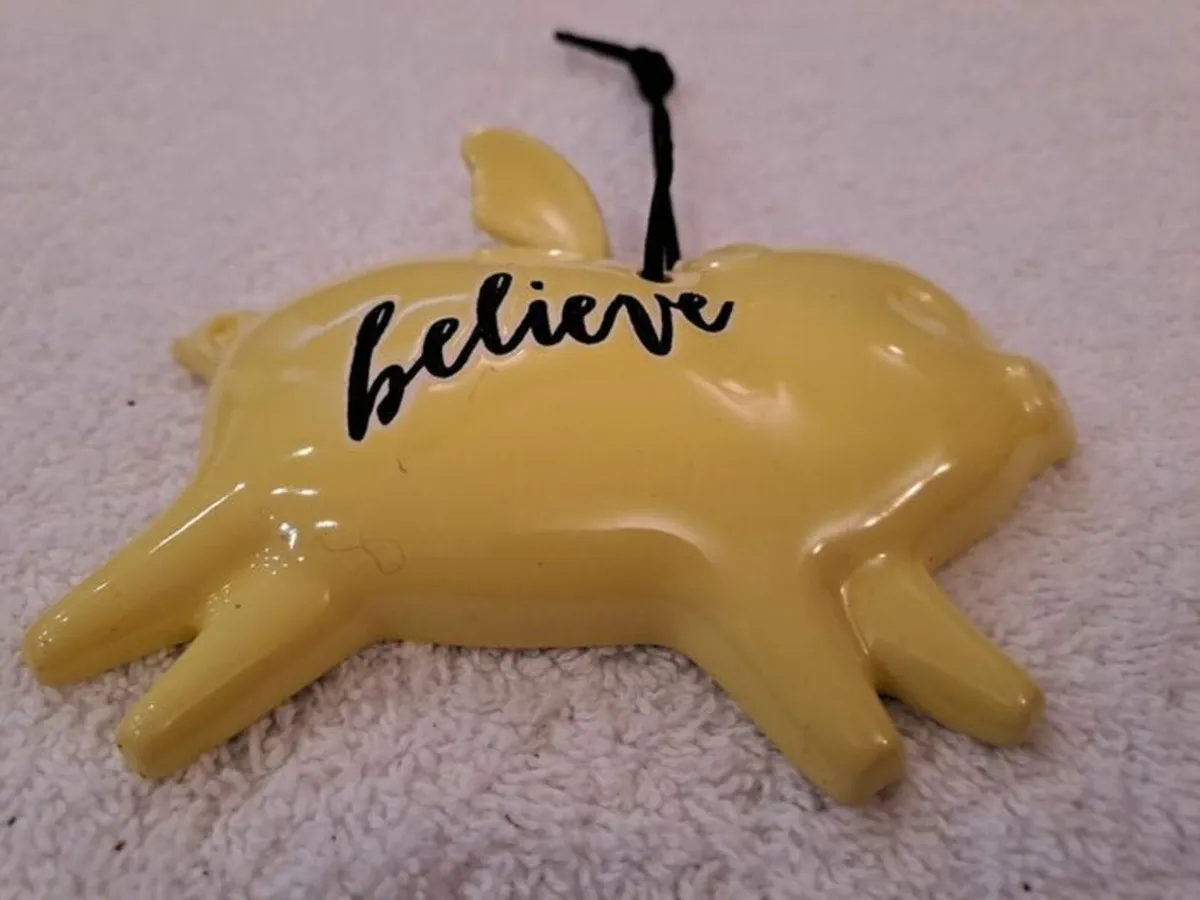 Yellow hanging plaque - Image 2