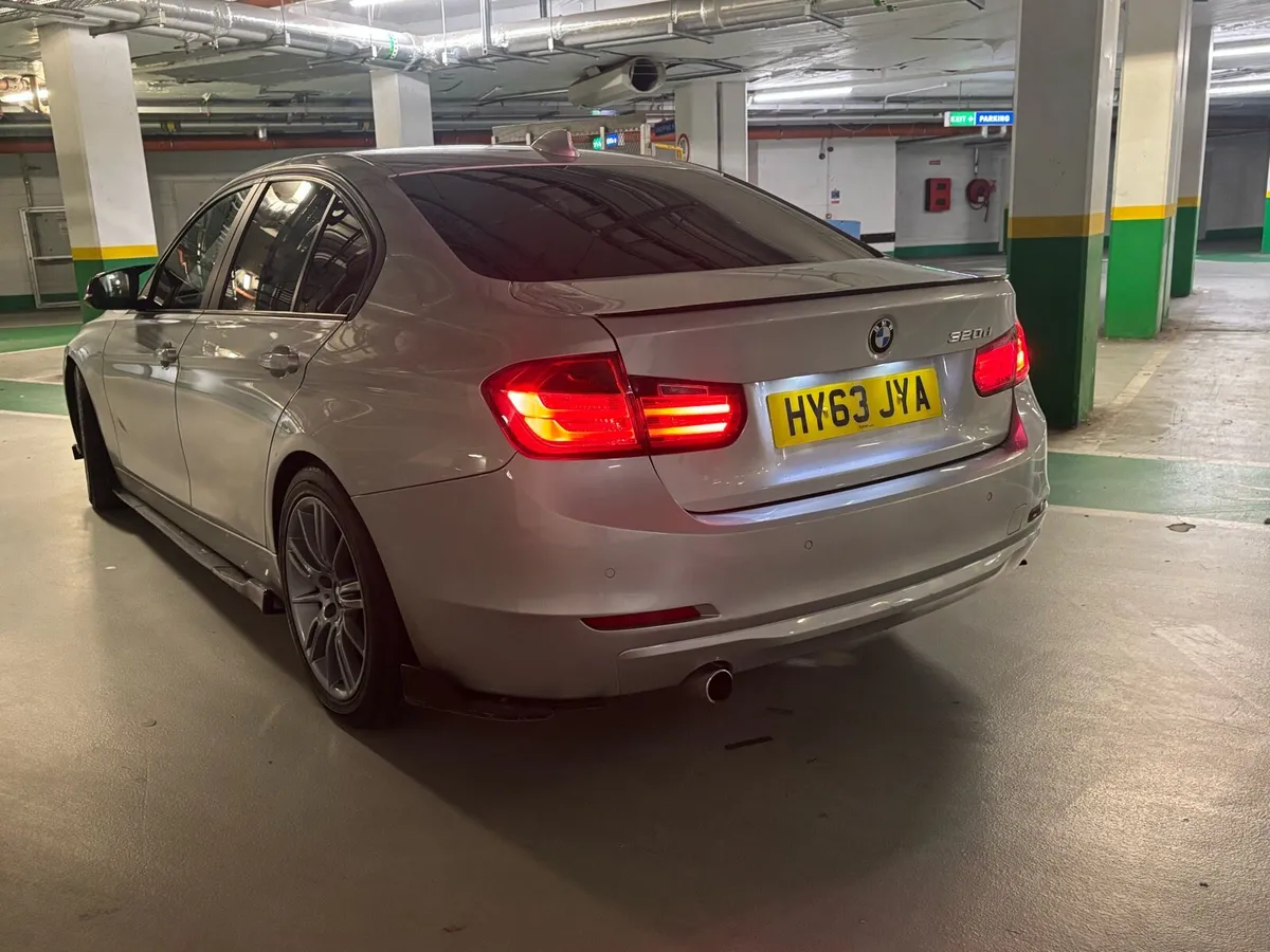 BMW 320d se kitted €4200 - Image 4