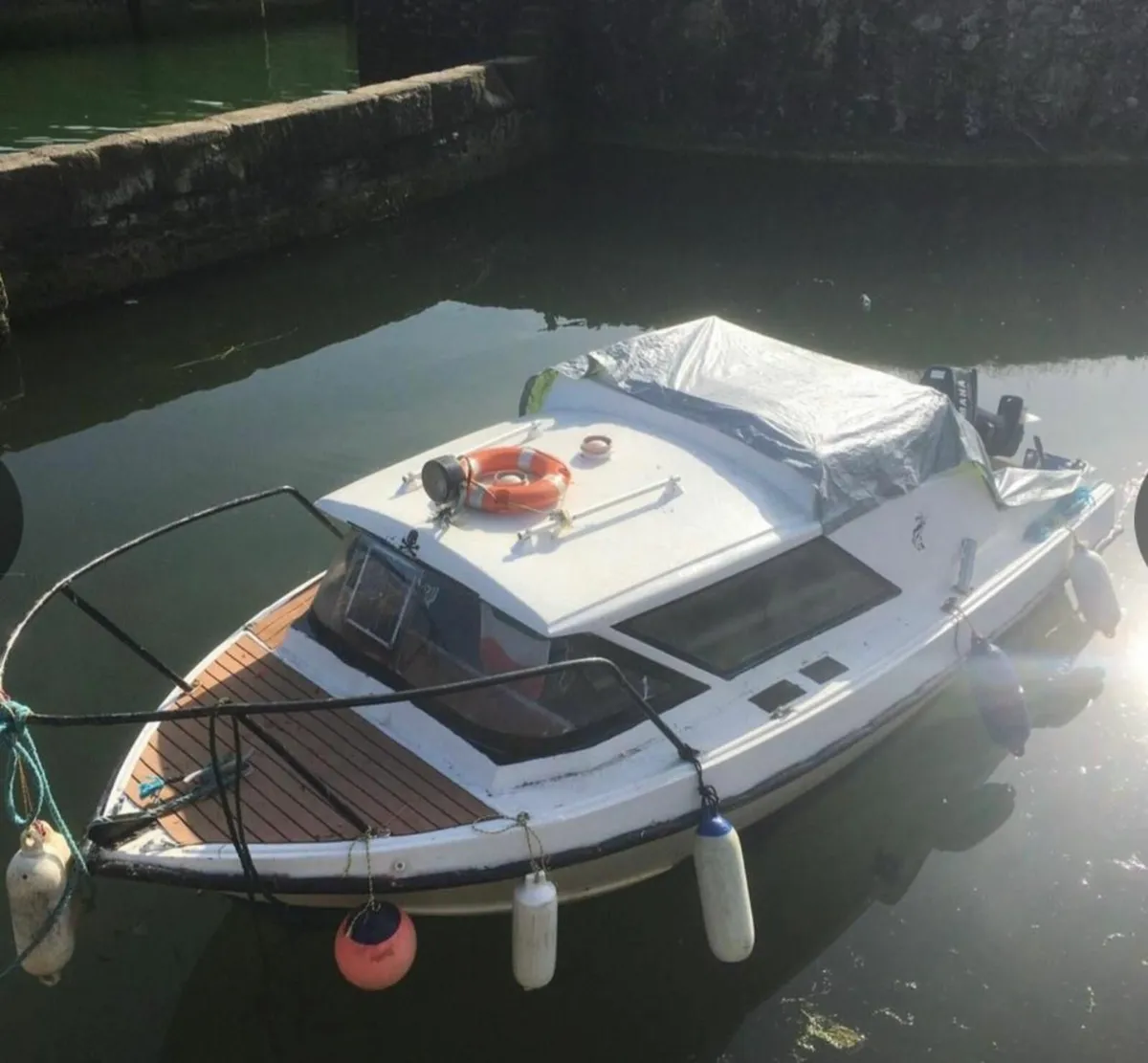 16 foot boat trailer and 25 HP Yamaha engine boat. - Image 1