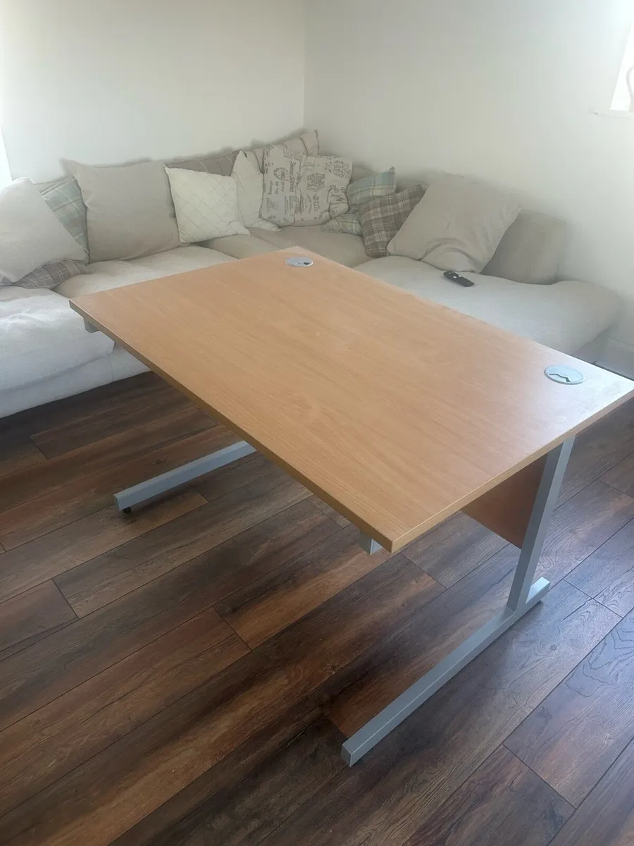 Office Table - Image 1