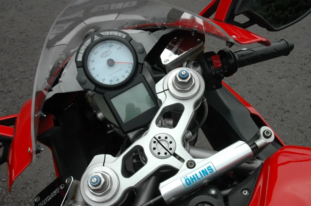 DUCATI  999 2003 MOT to August 26 £6100 ono - Image 4