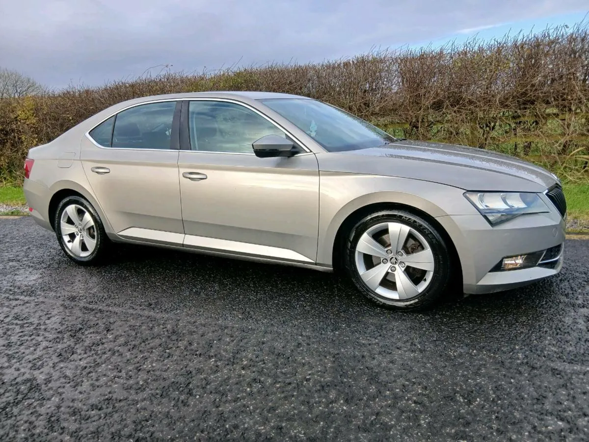 152 SKODA SUPERB AMBITION 2.0 TDI - Image 3