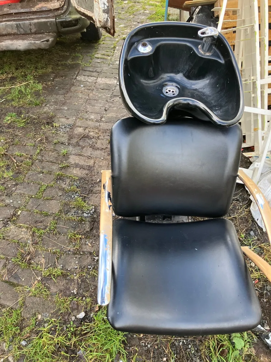 Hair Salon sink - Image 1