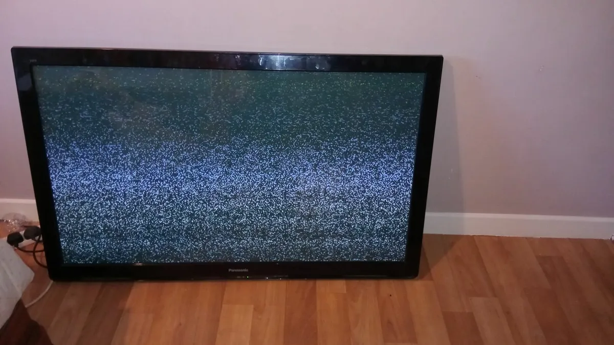 55 ins Panasonic tv - Image 2