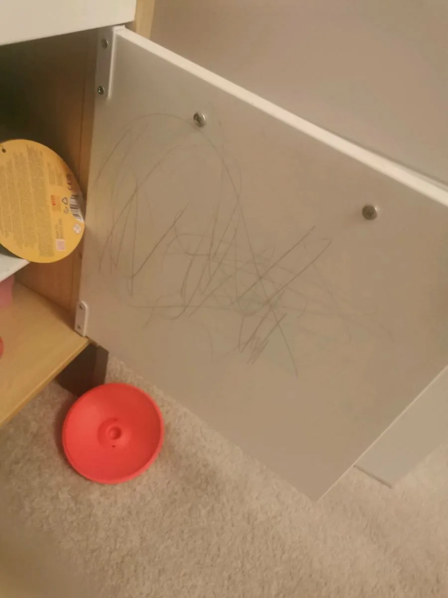 Ikea kitchen with table and chairs - FREE - Image 2