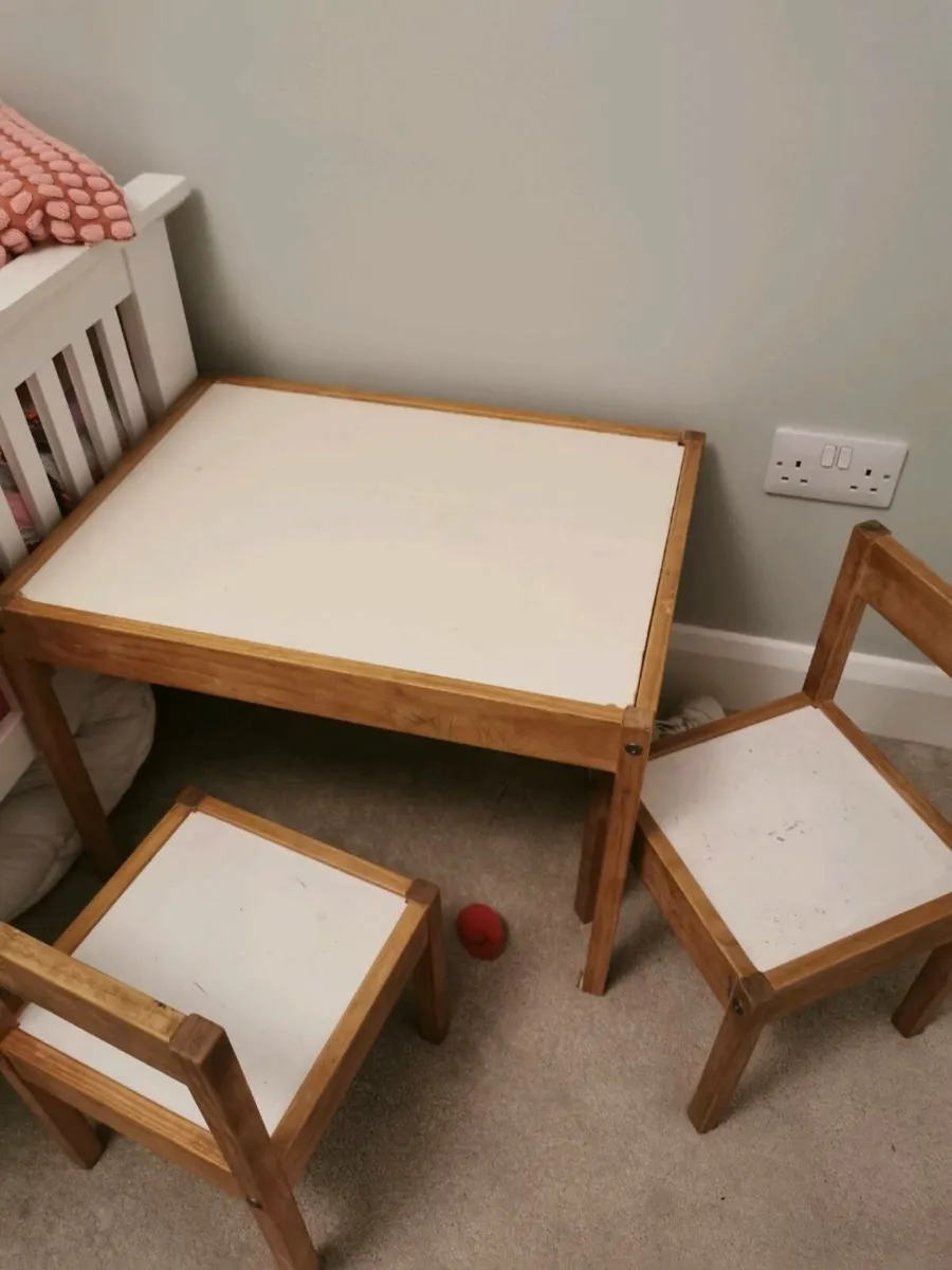 Ikea kitchen with table and chairs - FREE - Image 3