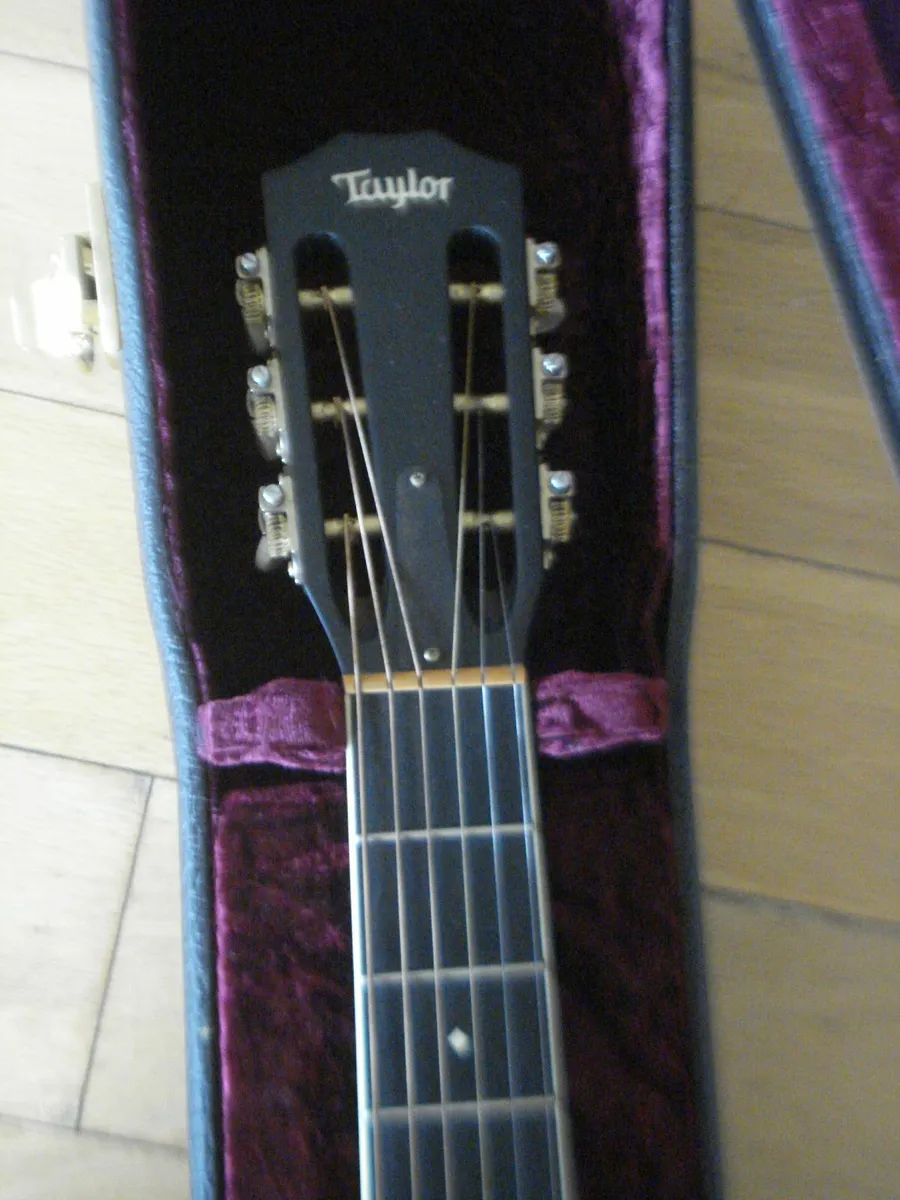 TAYLOR 522E FIRST ED 2013 GRAND CONCERT GUITAR. - Image 2
