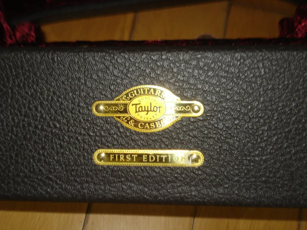 TAYLOR 522E FIRST ED 2013 GRAND CONCERT GUITAR. - Image 4
