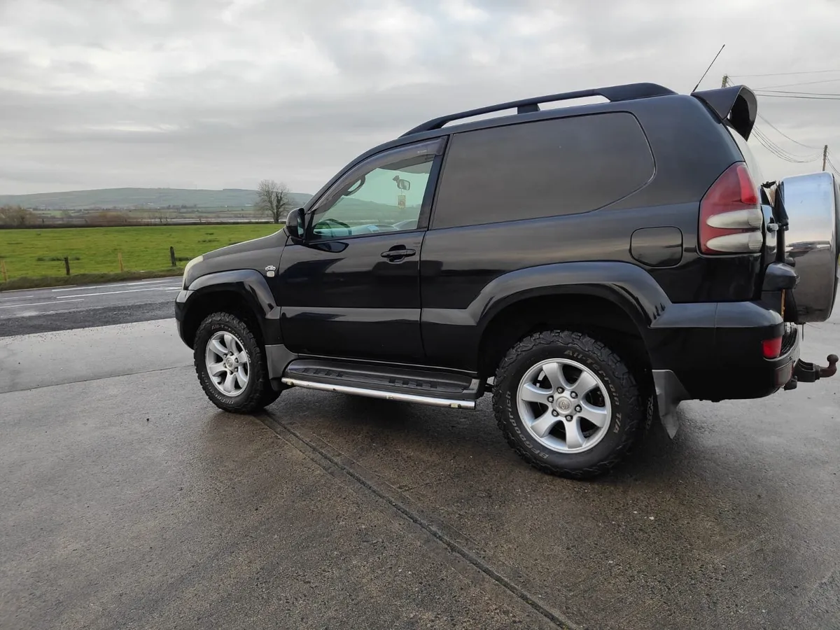 Toyota Land Cruiser - Image 4