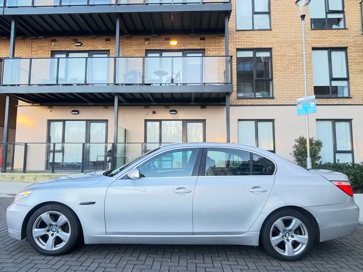 2009 BMW 520D AUTOMATIC - Image 3