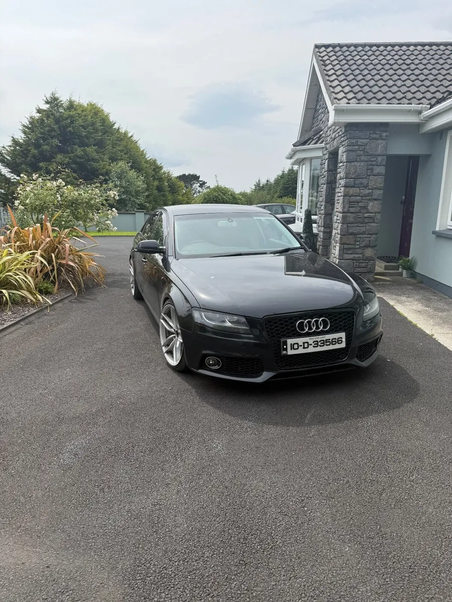 Audi A4 2010 - Image 2