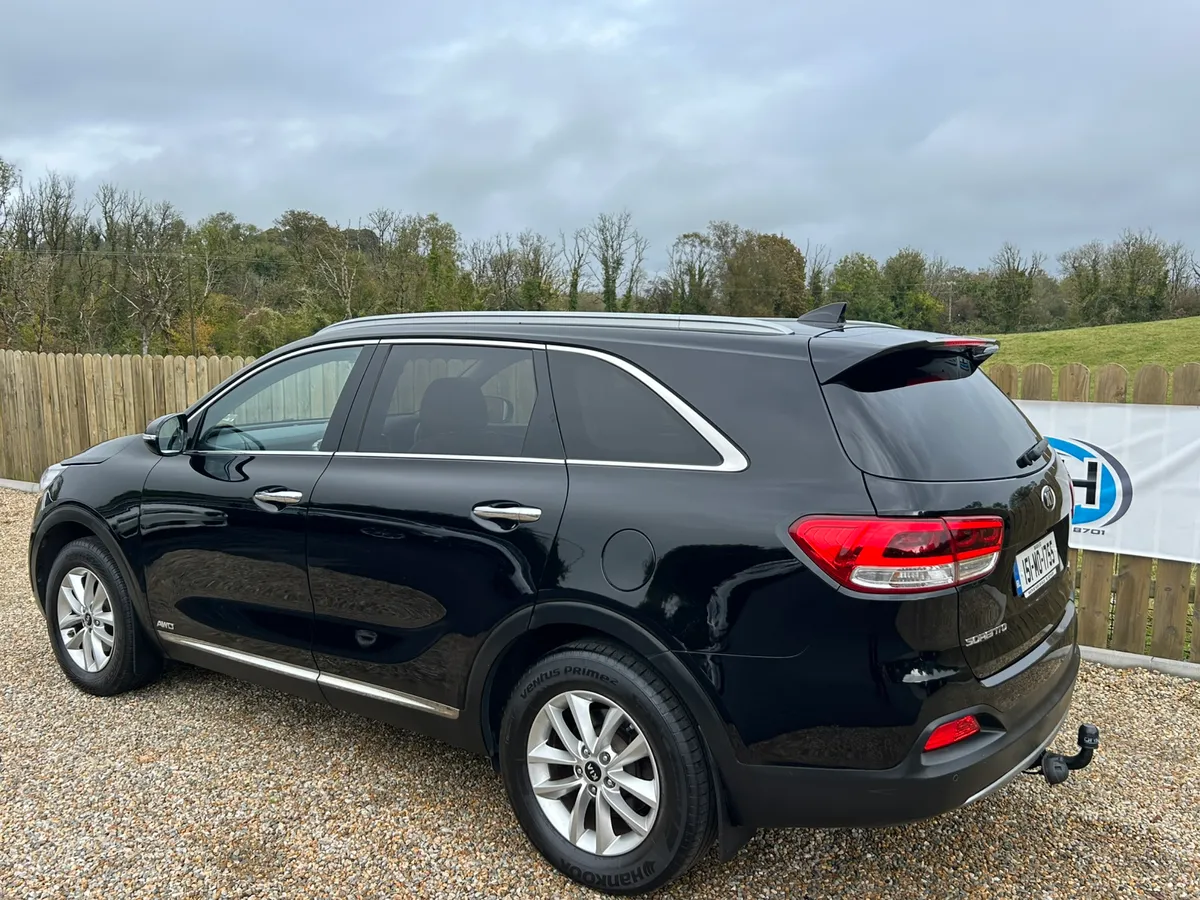 2015 Kia Sorrento Platinum 7 seater - Image 4