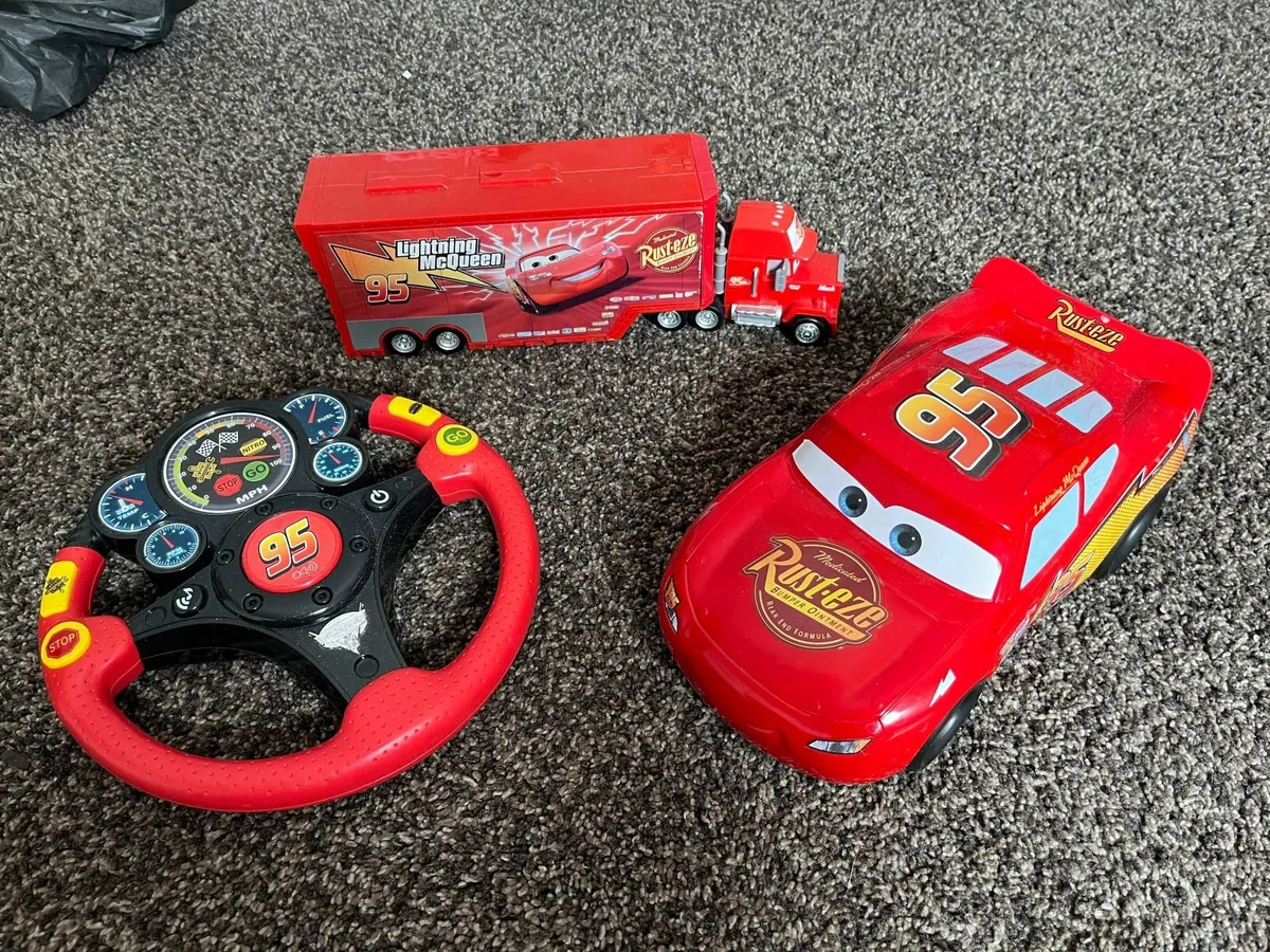 Disney Cars/Lightning McQueen Toys - Image 1