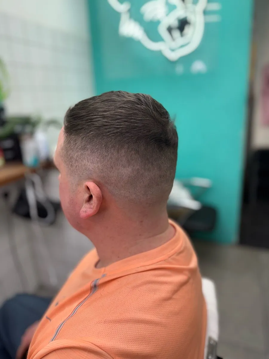 GENT HAIR CUT - Image 2