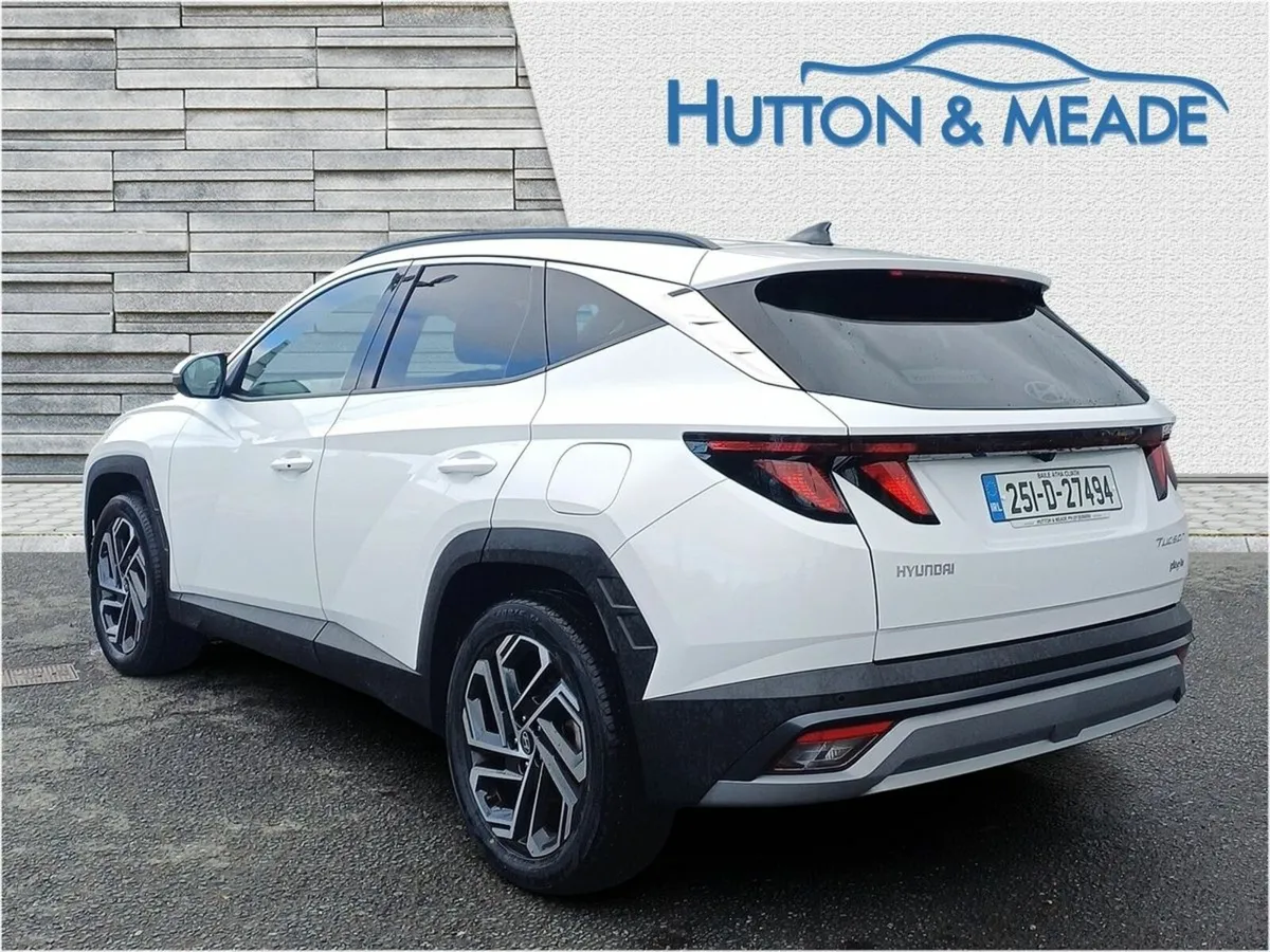 Hyundai Tucson Executive PHEV 1.6 Petrol 5dr - Image 3
