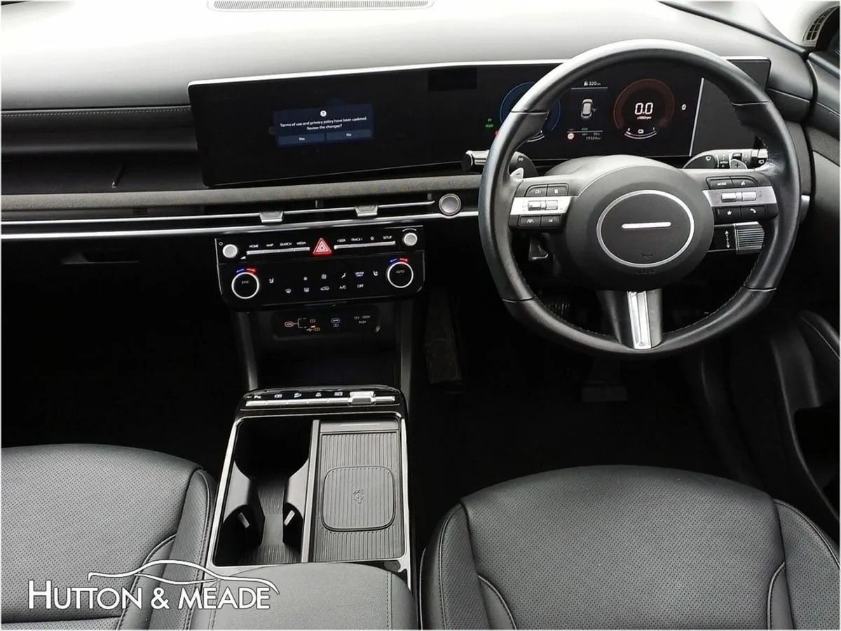 Hyundai Tucson Executive PHEV 1.6 Petrol 5dr - Image 4