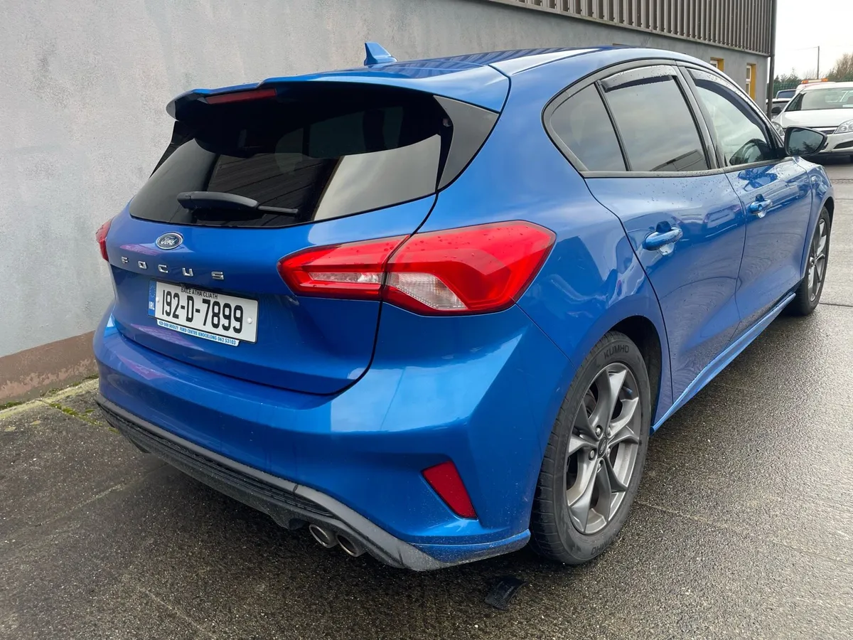 2019 Focus ST Line - Image 2