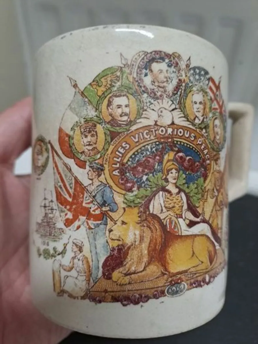 Commemorative mug 1919 end of WW1 - Image 2