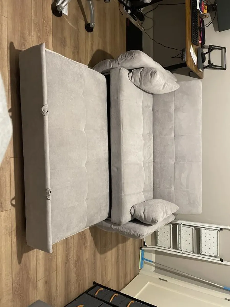 Fully Extendable Sofa/Couch bed in great condition - Image 2