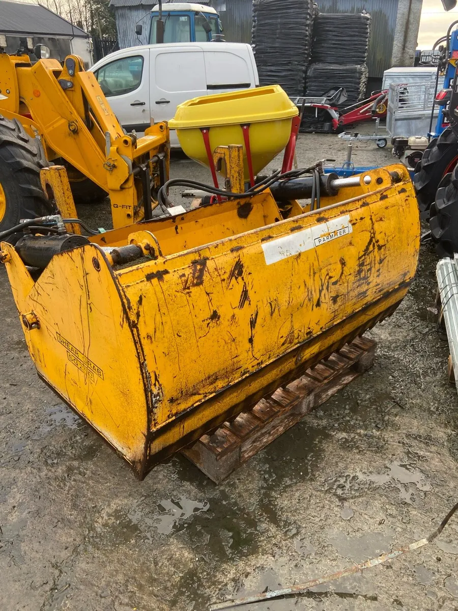 S/h Shear grab and new grabs - Image 1