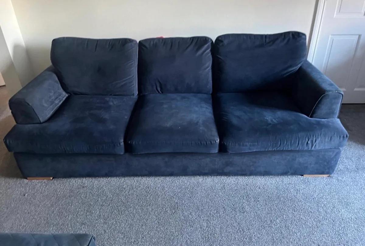 Couch - Image 3