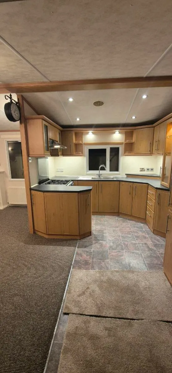 Pemberton 41x12 - Image 2