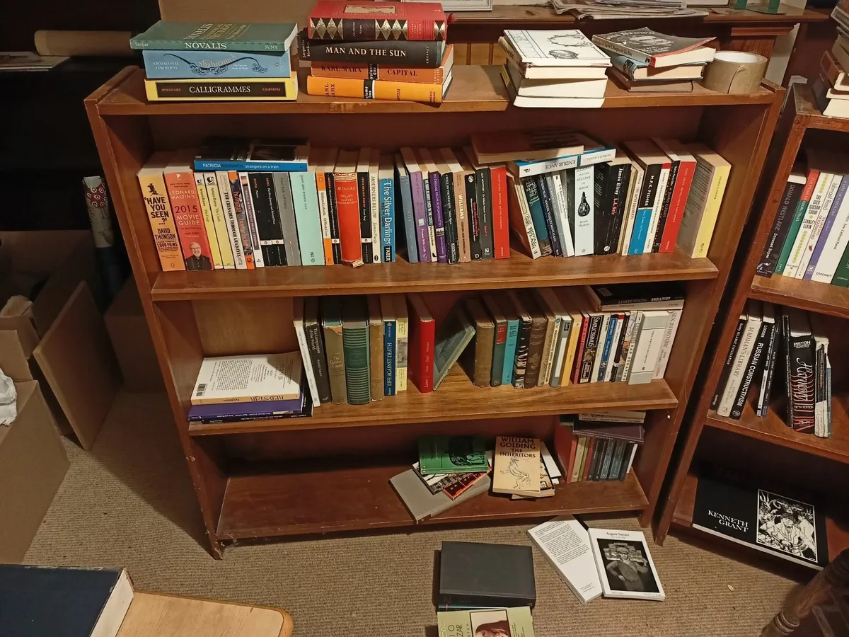 Wooden library bookshelves - Image 1