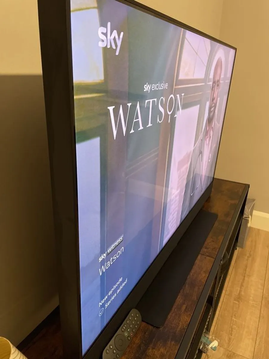 55" Sky Glass TV with remote - Image 4