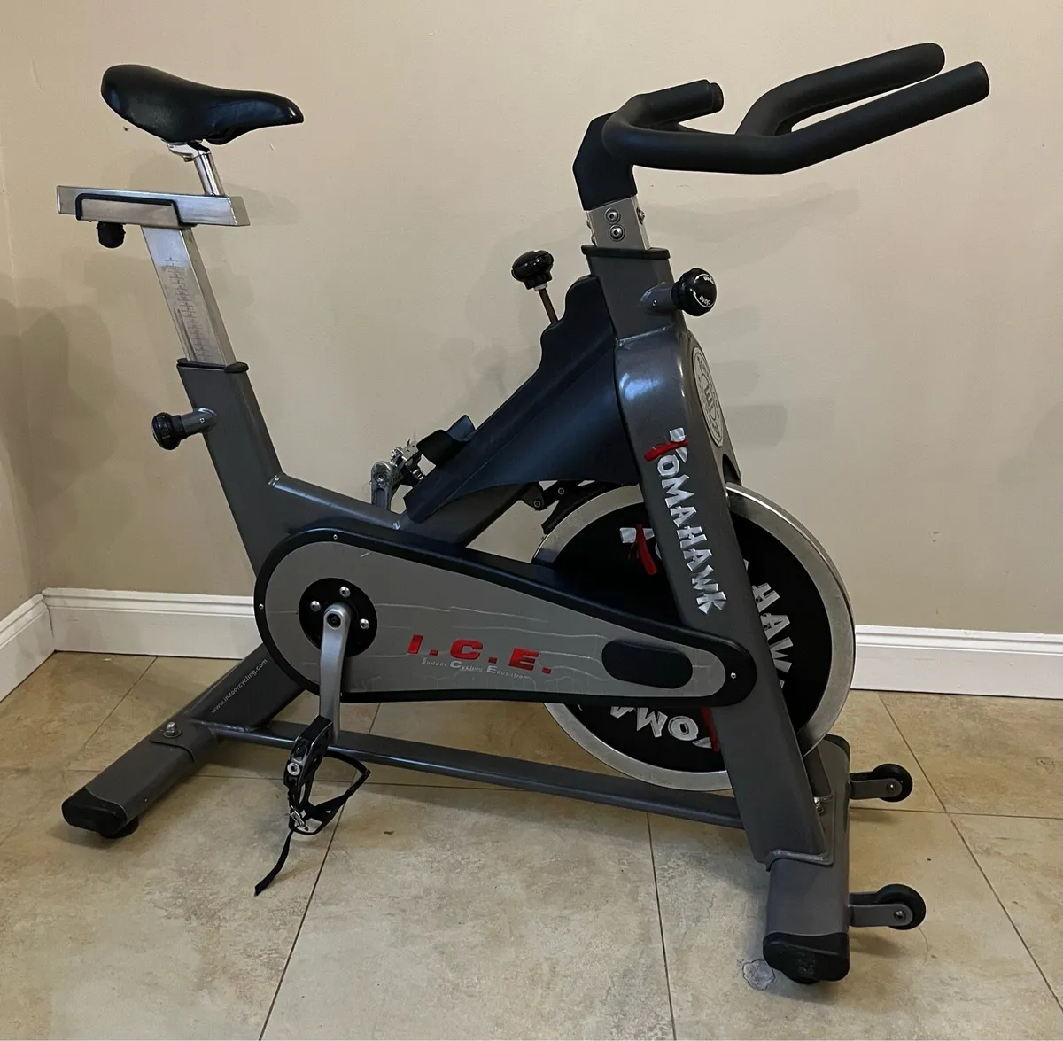 Tomahawk model E spin bike - Image 1
