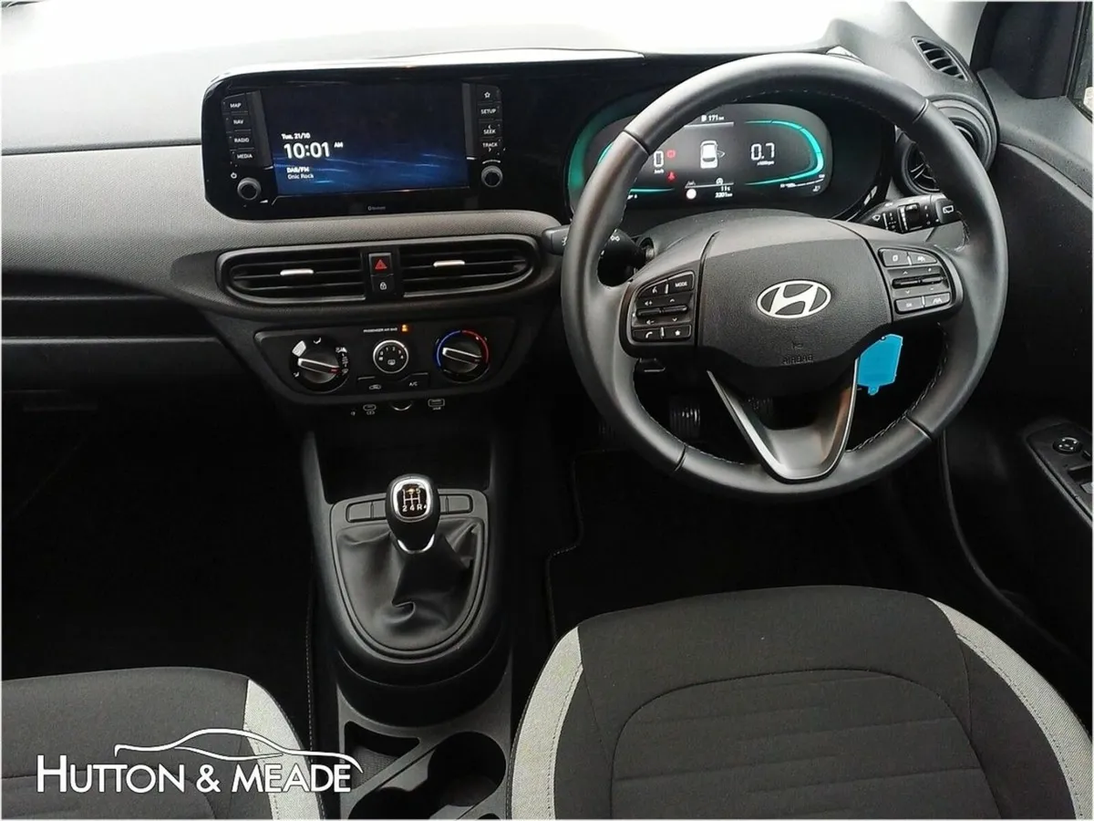 Hyundai i10 Delux Plus 1.0 Petrol 5dr - Image 4