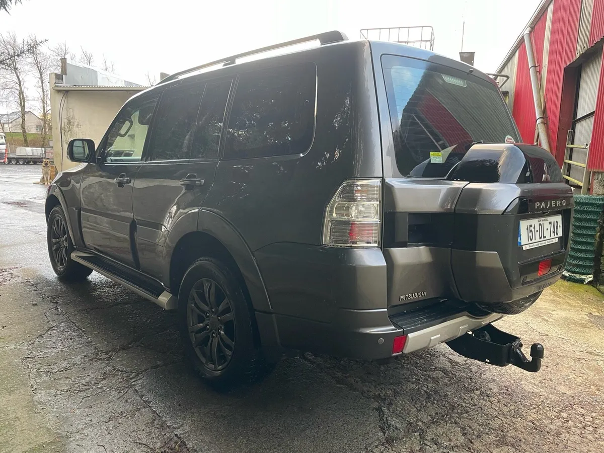 Mitsubishi pajero - Image 3