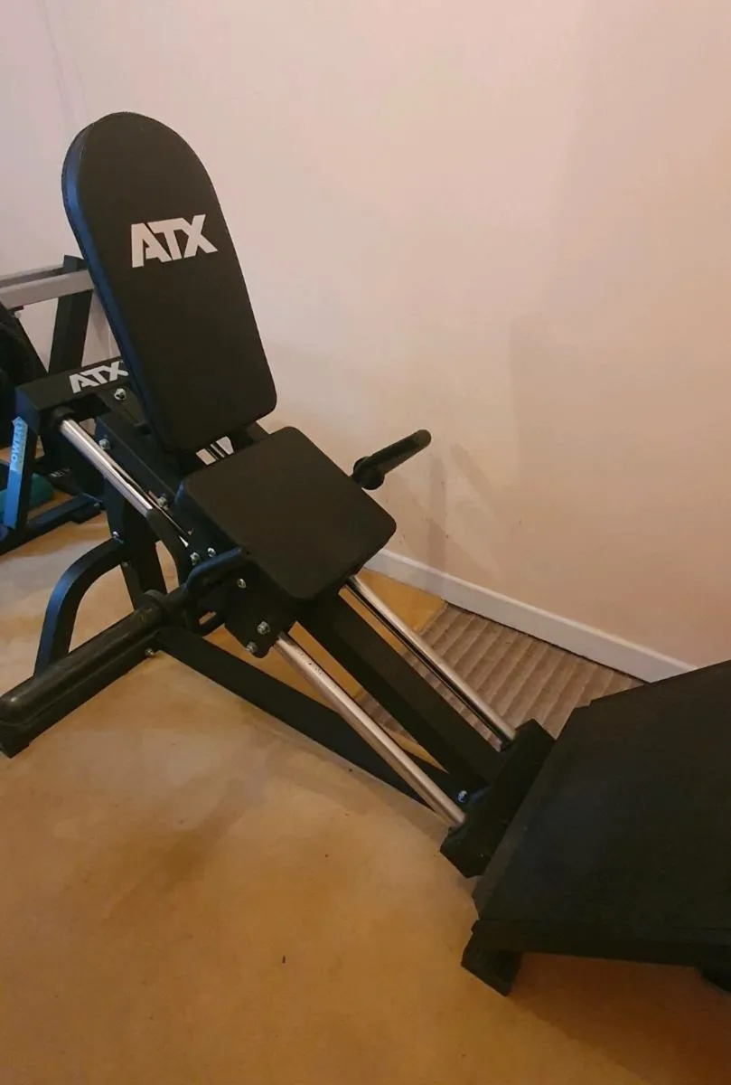 Compact Incline High Capacity Leg Press - Image 3