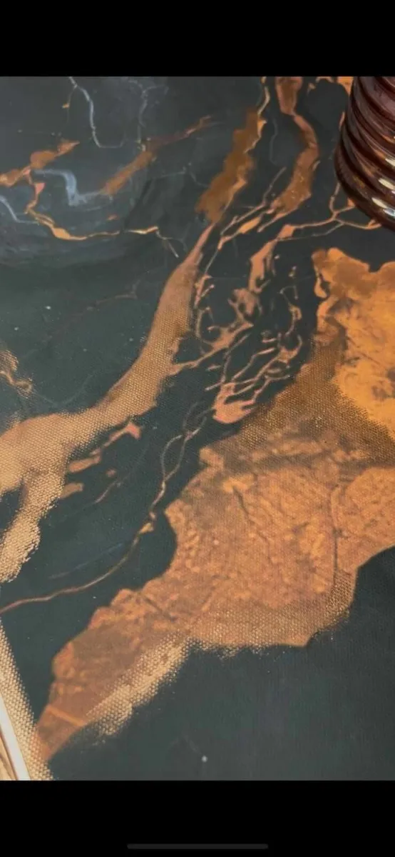 Regal Copper Shell Console Table - Image 4