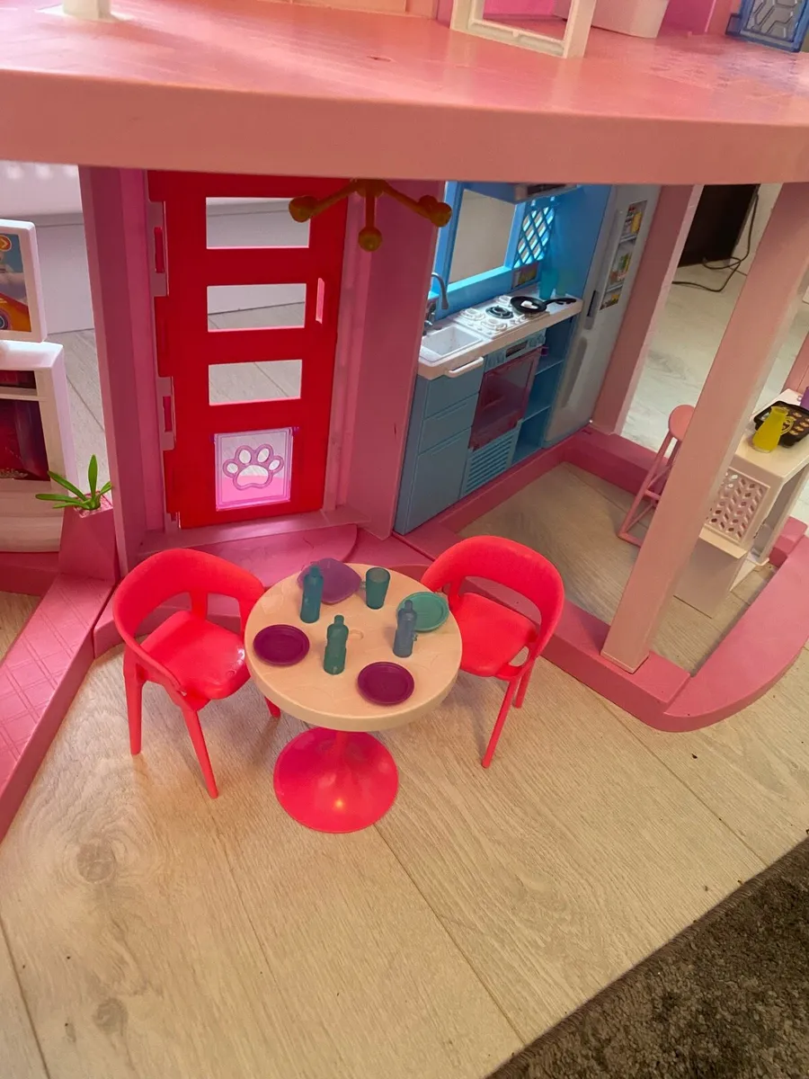 Barbie Dream House - Image 3