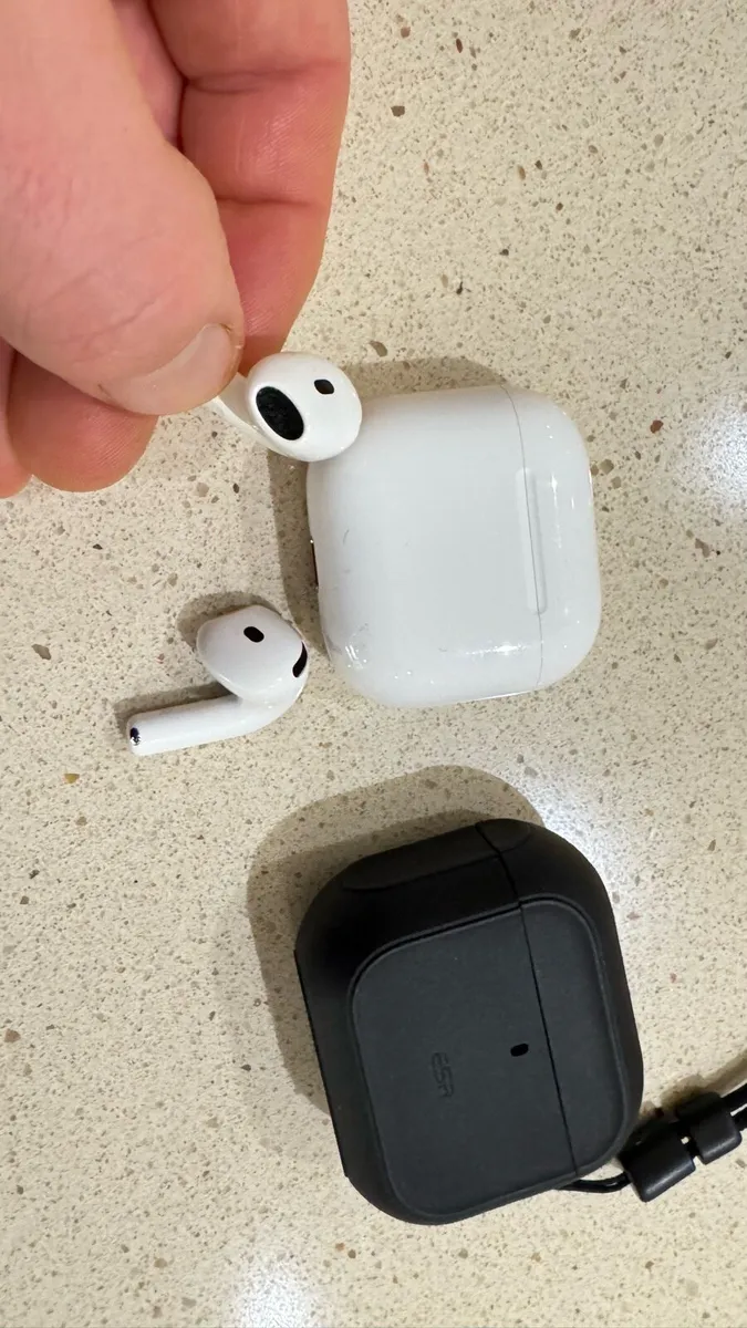 Apple AirPods 4 generation - Image 4